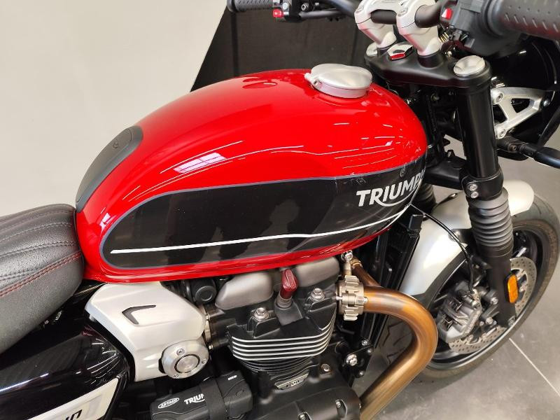 TRIUMPH Speed Twin