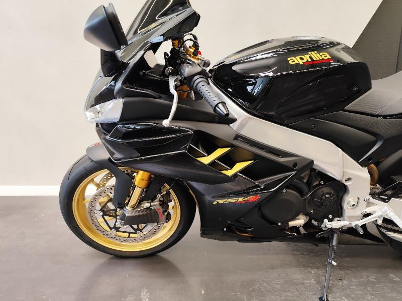 APRILIA RSV4