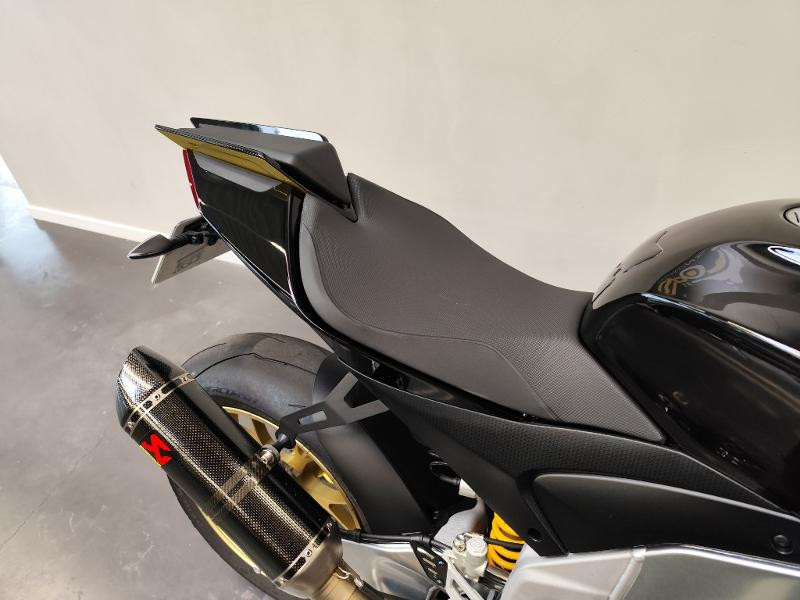 APRILIA RSV4