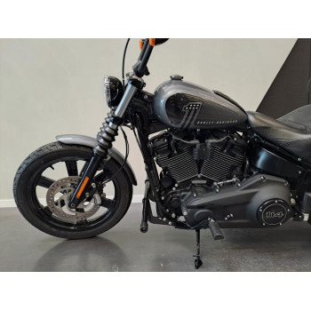 HARLEY-DAVIDSON Softail Street Bob