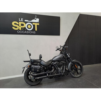 HARLEY-DAVIDSON Softail Street Bob