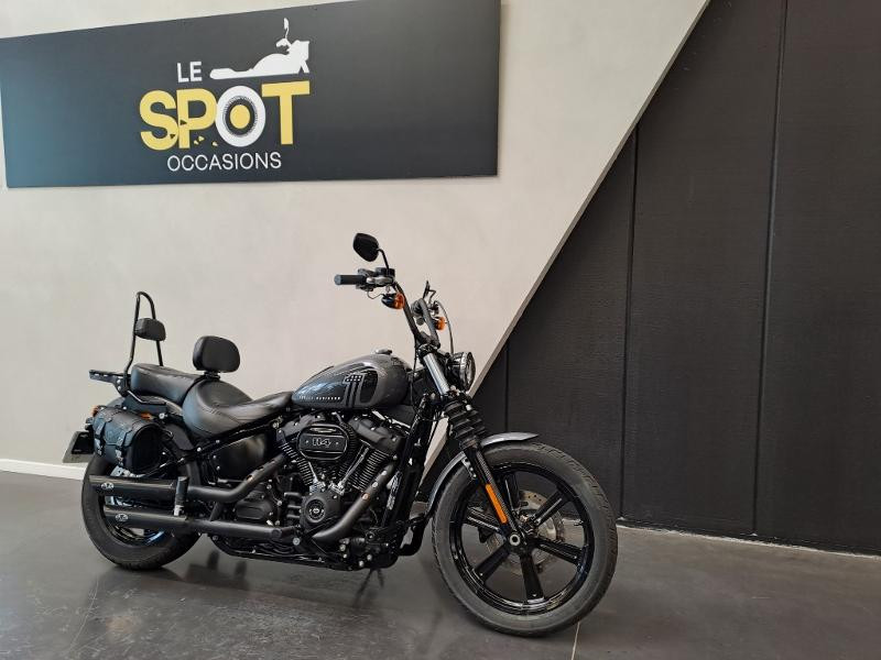 HARLEY-DAVIDSON Softail Street Bob