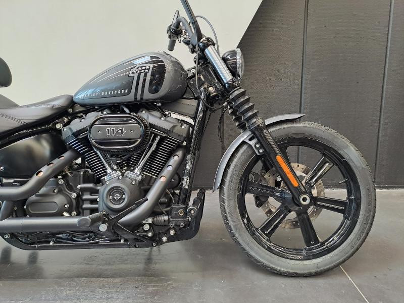 HARLEY-DAVIDSON Softail Street Bob