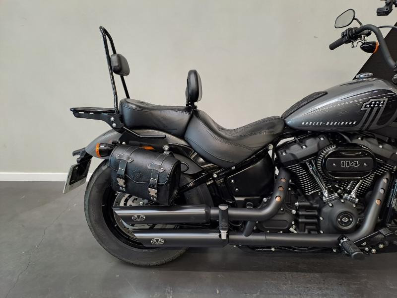 HARLEY-DAVIDSON Softail Street Bob