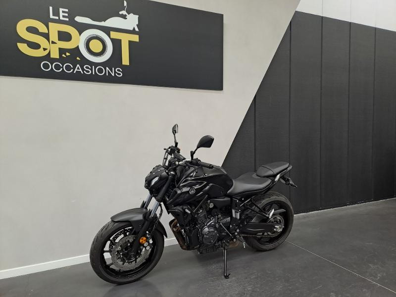 YAMAHA MT