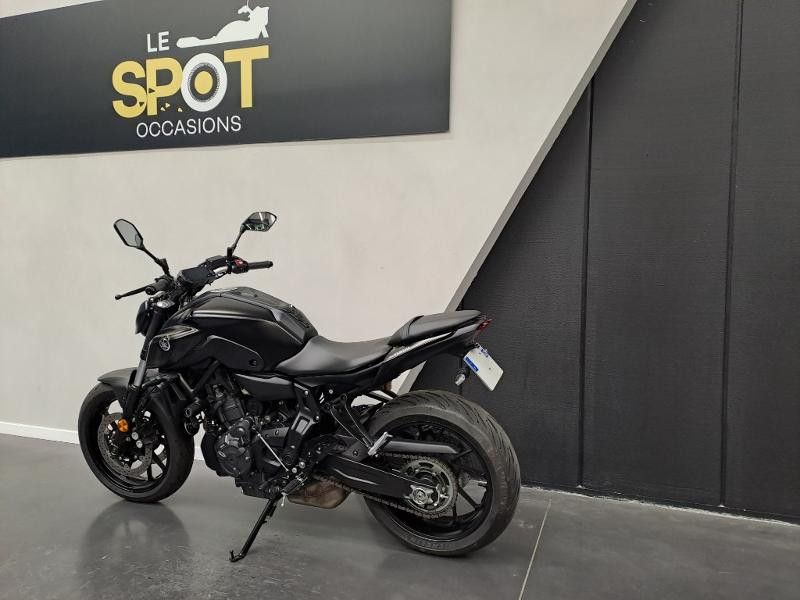 YAMAHA MT