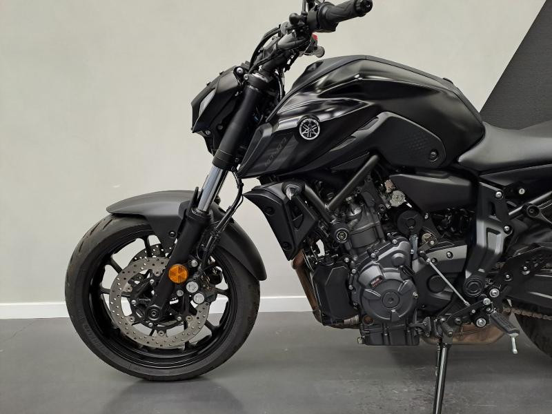 YAMAHA MT