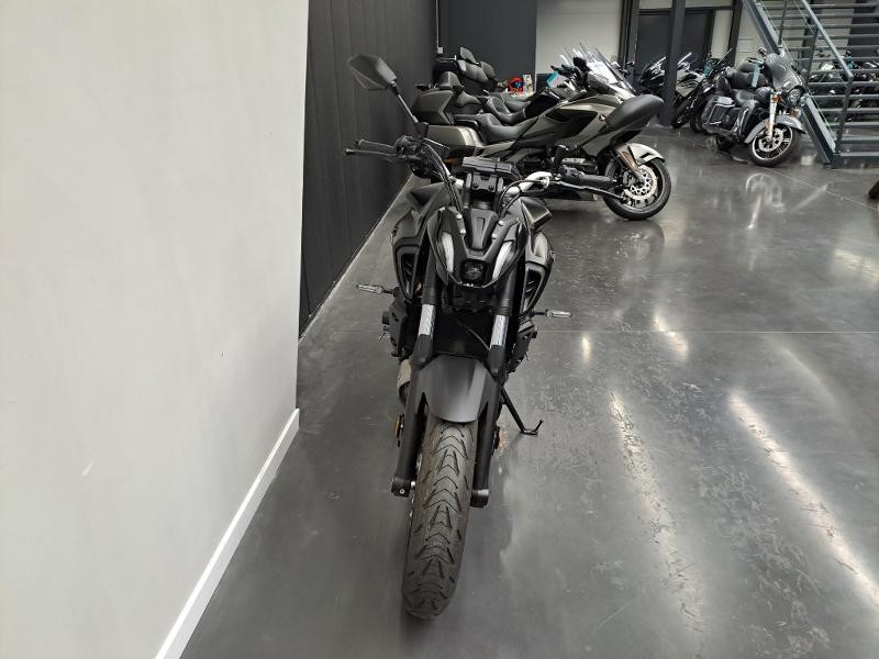 YAMAHA MT