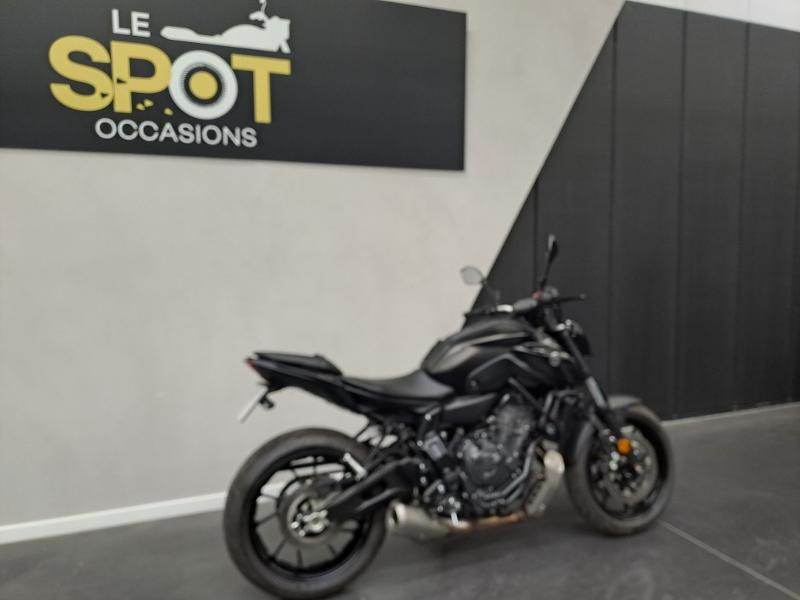 YAMAHA MT