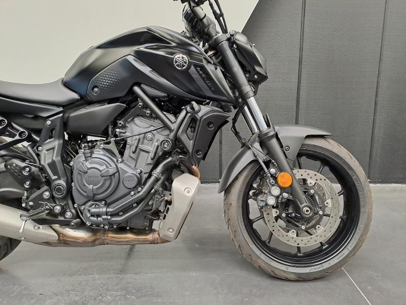 YAMAHA MT