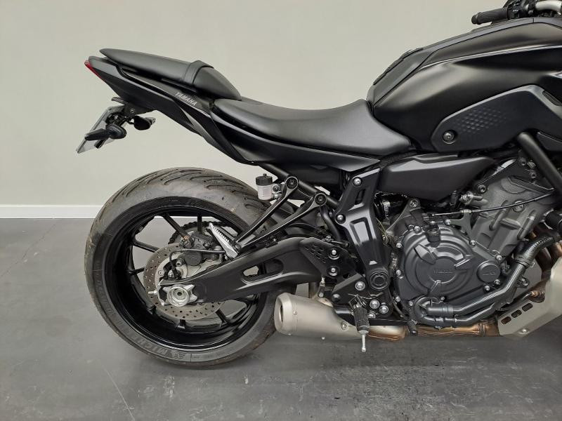 YAMAHA MT