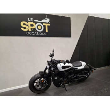 HARLEY-DAVIDSON Sportster S