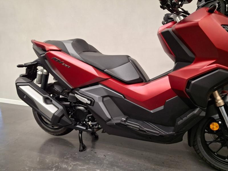 HONDA ADV