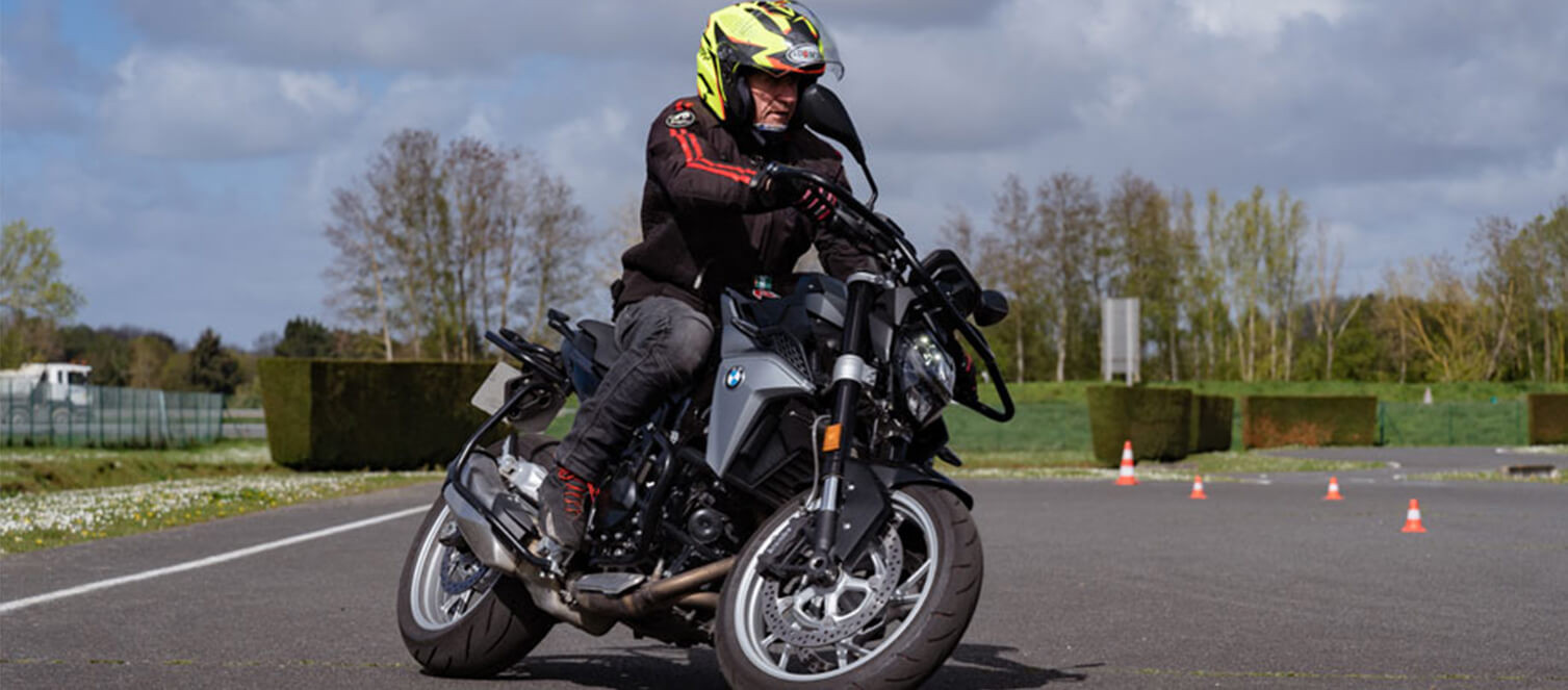 Stages de perfectionnement moto – Au centre de formation Centaure (Hénin Beaumont)